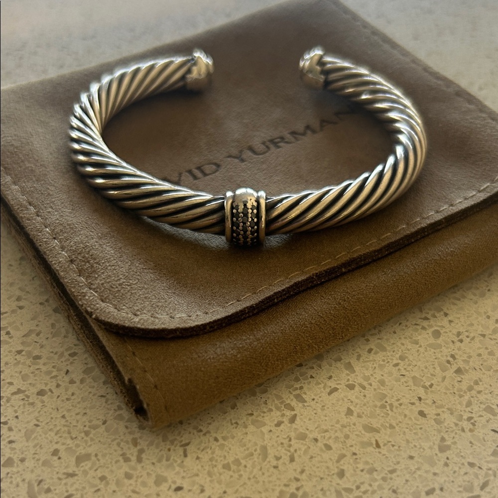 David Yurman classic cable Bracelet with black pave diamonds. 7mm